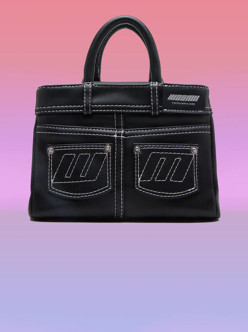 BEV BLACK STUDS