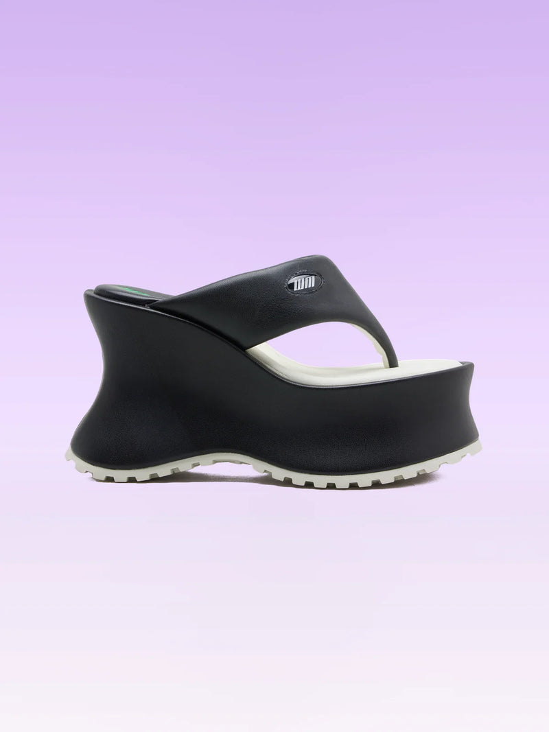 CLEO BLACK