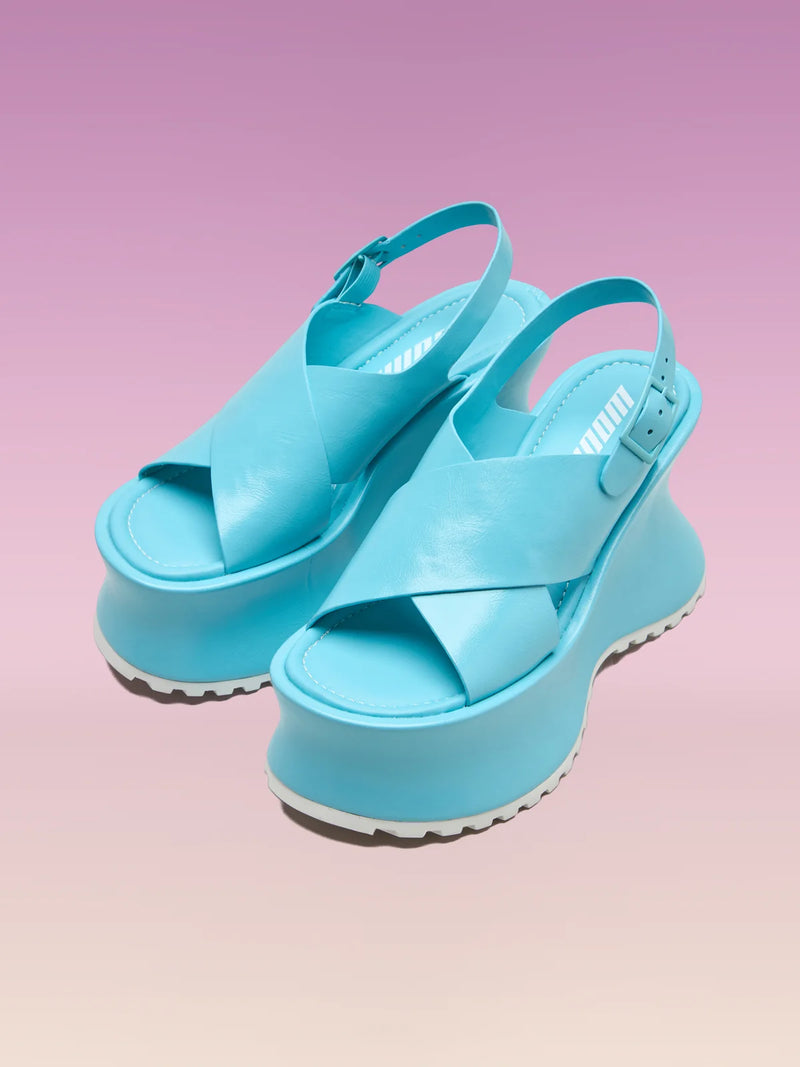 CASSIE BABY BLUE WAXY