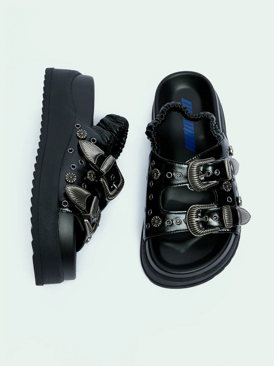 PETRA BLACK