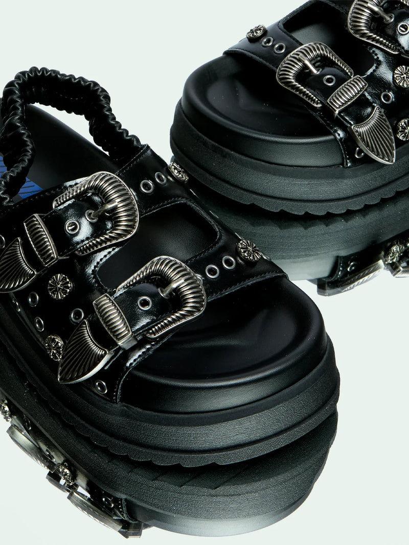 PETRA BLACK