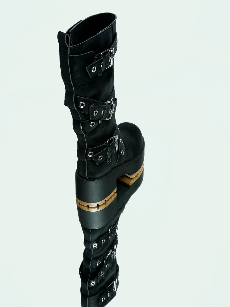 REINA BLACK DISTRESSED