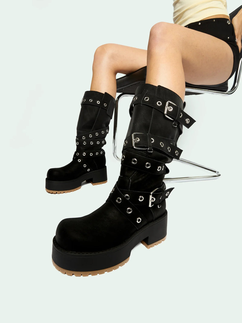 REINA BLACK DISTRESSED