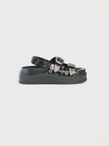 PETRA BLACK